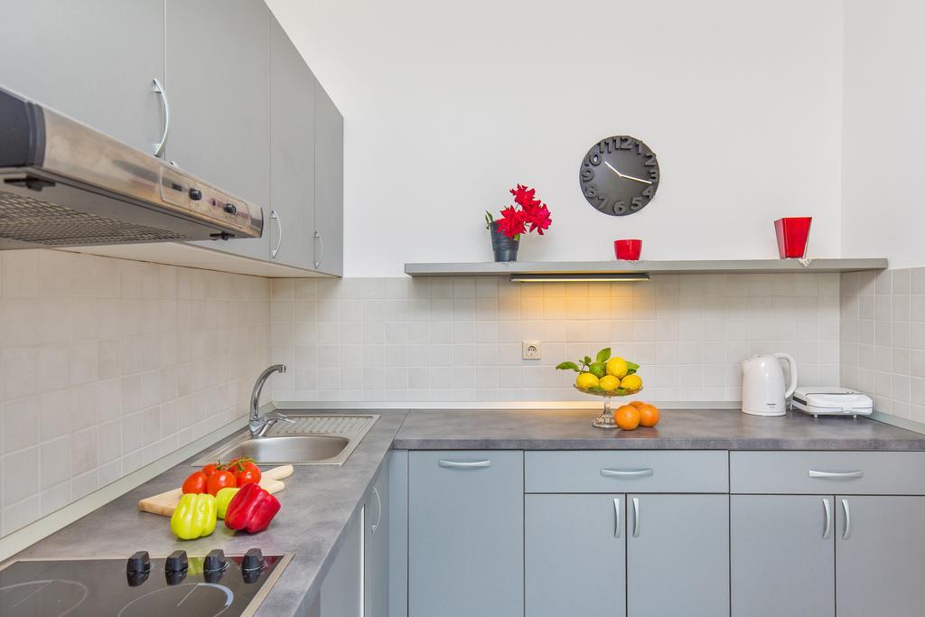 Apartment Lujak Donje Celo Екстер'єр фото