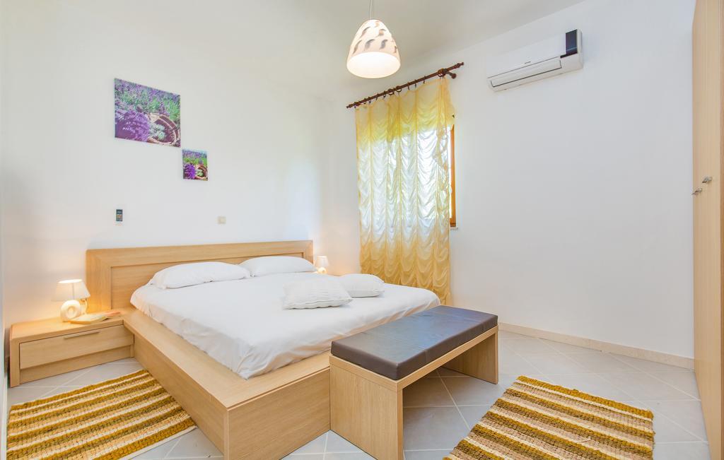 Apartment Lujak Donje Celo Екстер'єр фото