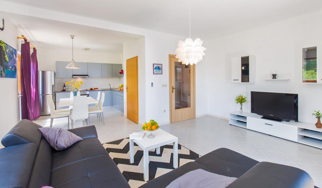 Apartment Lujak Donje Celo Екстер'єр фото