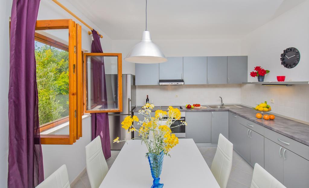 Apartment Lujak Donje Celo Екстер'єр фото