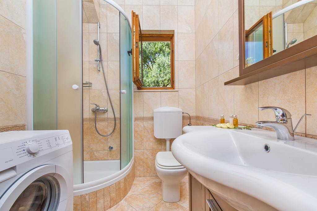 Apartment Lujak Donje Celo Екстер'єр фото